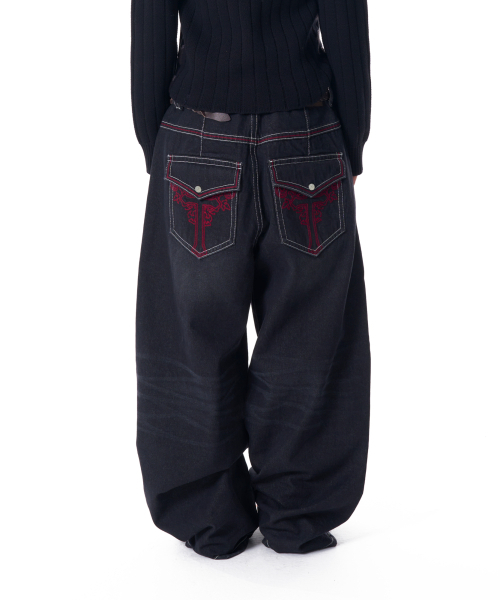 AAKAM(アーカム)の「CROS2 Washed Denim Pants (Black)(デニムパンツ・レディース・その他・1/2)」の1枚目の写真