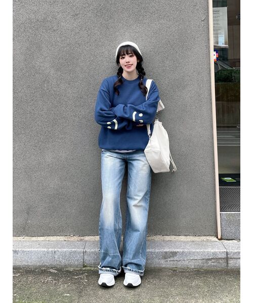 GRAVER（グレーバー）の「[UNISEX]エルボーカモスマイル描画マンツーマン_ブラック（スウェット・レディース・ブラック・SMALL/MEDIUM/LARGE）」の2枚目の写真