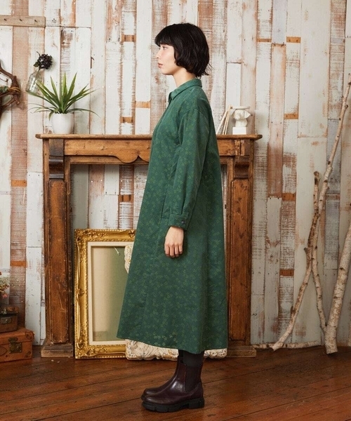 Jocomomola(ホコモモラ)の「コーデュロイオパールプリントシャツワンピース(ワンピース・レディース・モカ/グリーン・40)」の3枚目の写真