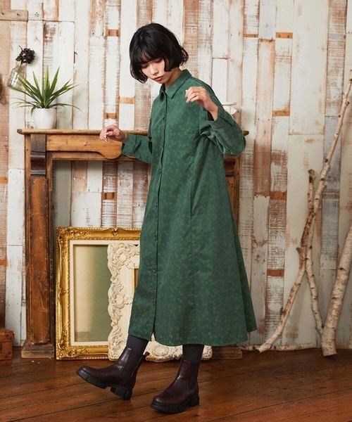 Jocomomola(ホコモモラ)の「コーデュロイオパールプリントシャツワンピース(ワンピース・レディース・モカ/グリーン・40)」の11枚目の写真