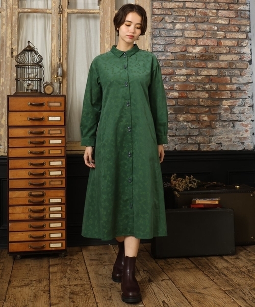 Jocomomola(ホコモモラ)の「コーデュロイオパールプリントシャツワンピース(ワンピース・レディース・モカ/グリーン・40)」の12枚目の写真