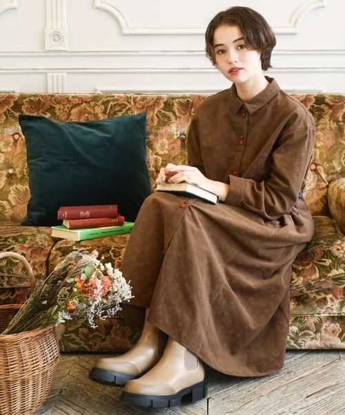 Jocomomola(ホコモモラ)の「コーデュロイオパールプリントシャツワンピース(ワンピース・レディース・モカ/グリーン・40)」の15枚目の写真