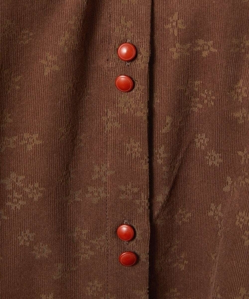 Jocomomola(ホコモモラ)の「コーデュロイオパールプリントシャツワンピース(ワンピース・レディース・モカ/グリーン・40)」の16枚目の写真