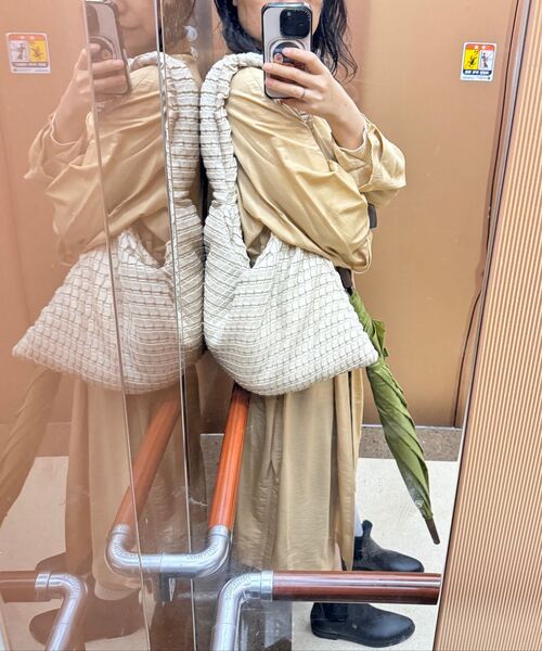 MUSINSA STANDARD WOMAN（ムシンサスタンダードウーマン）の「レディースリネンブレンドボートネックシアーニット[ライトベージュ]（ニット/セーター・レディース・その他・X-SMALL/SMALL/MEDIUM/LARGE）」の9枚目の写真