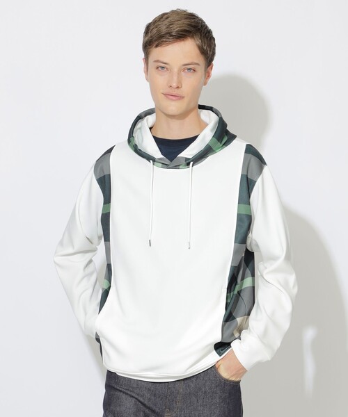 CB CRESTBRIDGE(シービークレストブリッジ)の「パーシャルチェックフーディー(パーカー・レディース・ネイビー/オフホワイト・2/1/3)」の3枚目の写真