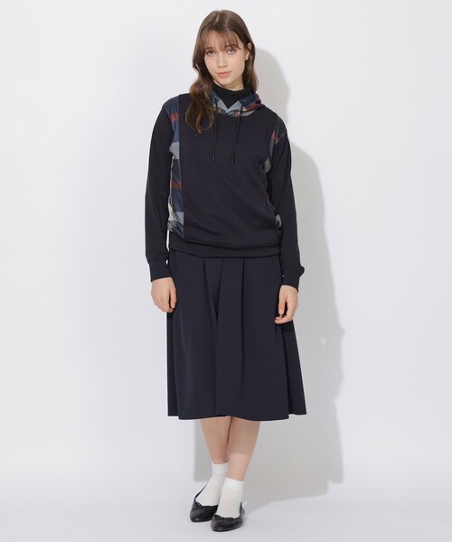 CB CRESTBRIDGE(シービークレストブリッジ)の「パーシャルチェックフーディー(パーカー・レディース・ネイビー/オフホワイト・2/1/3)」の11枚目の写真