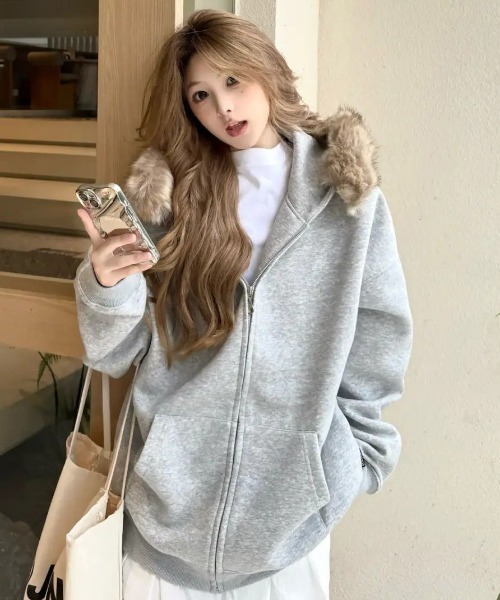 セール】【25秋冬新作】裏起毛ふわもこファーフードジップパーカー
