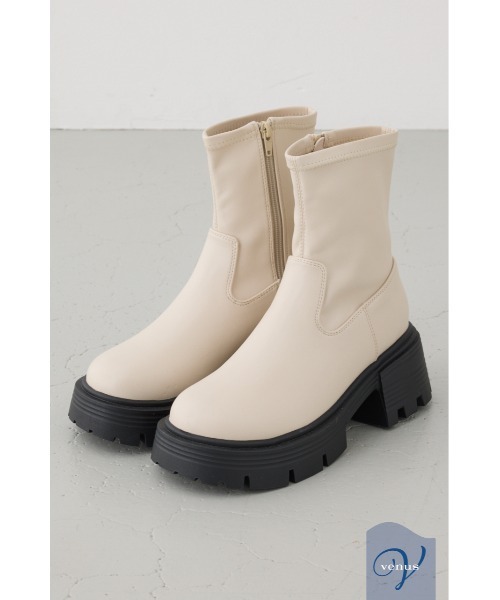 AZUL by moussy(アズールバイマウジー)の「VENUSストレッチトラックソールブーツ(ブーツ・レディース・アイボリー/ブラック・SMALL/MEDIUM/LARGE)」の2枚目の写真