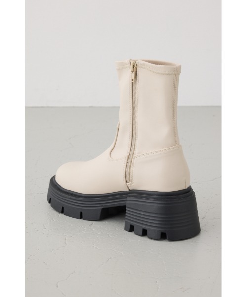 AZUL by moussy(アズールバイマウジー)の「VENUSストレッチトラックソールブーツ(ブーツ・レディース・アイボリー/ブラック・SMALL/MEDIUM/LARGE)」の16枚目の写真