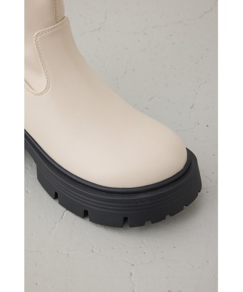 AZUL by moussy(アズールバイマウジー)の「VENUSストレッチトラックソールブーツ(ブーツ・レディース・アイボリー/ブラック・SMALL/MEDIUM/LARGE)」の17枚目の写真