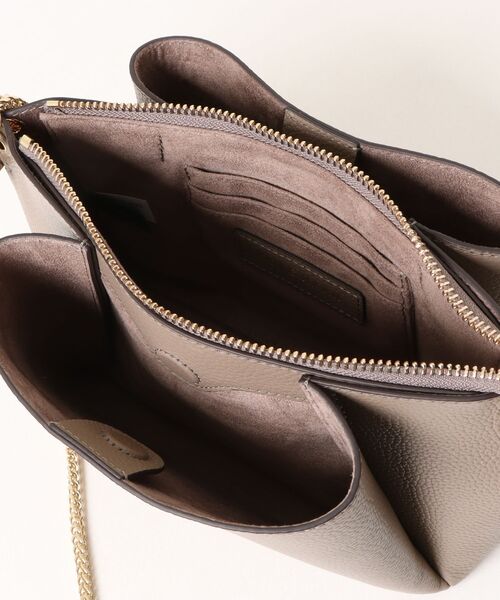 COLE HAAN（コールハーン）の「ミッドタウン チェーン クロスボディ womens（ショルダーバッグ・レディース・ベージュ・OSFA）」の8枚目の写真