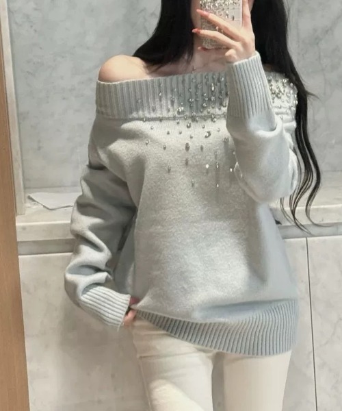 Sibra（シブラ）の「ビジューオフショルダーニットロングトップス（ニット/セーター・レディース・ホワイト/ライトブルー・M）」の8枚目の写真