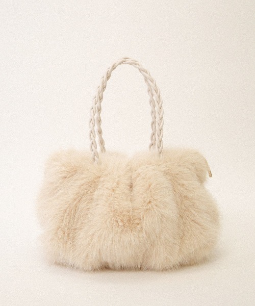 CURI BISCUI（キュリ　ビスキュイ）の「ツイストハンドル フェイクファー バッグ（トートバッグ・レディース・モカ/アイボリー・FREE）」の2枚目の写真