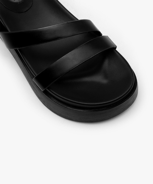 SAPPUN(サプン)の「Sahara ストラップ 厚底 サンダル (5cm)(サンダル・レディース・ブラック/アイボリー・25.5cm/22.5cm/23cm/23.5cm/24cm/24.5cm/25cm)」の5枚目の写真