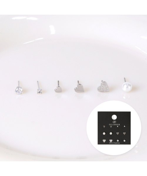 DIEUAMOUR（ディユーアモール）の「[12PACK] ハートパールレイヤードイヤリングセット（ピアス（両耳用）・レディース・イエローゴールド/ホワイトゴールド・FREE）」の6枚目の写真