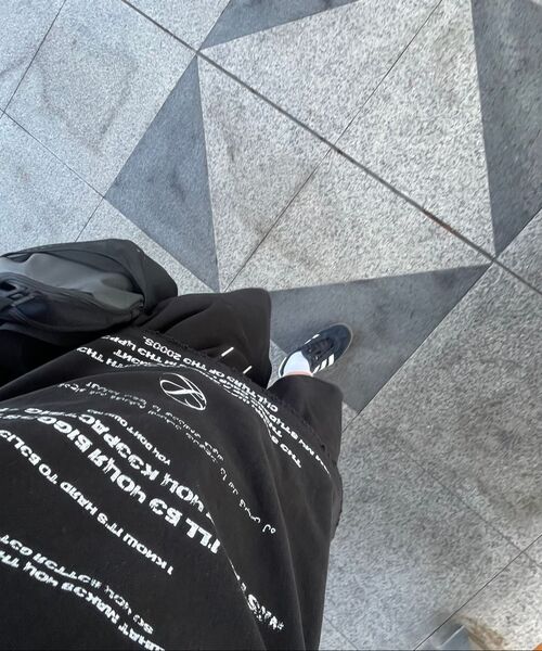 LECYTO（レシト）の「Destroyed Oversized Logo T-Shirt_[Black]（Tシャツ/カットソー・メンズ・その他・FREE）」の4枚目の写真
