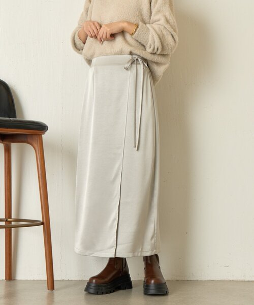 Jena espace merveilleux（ジェナ　エスパスメルヴェイユ）の「ラップ風サテンスカート（スカート・レディース・ブラック/グレー・FREE）」の19枚目の写真