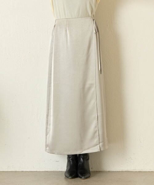 Jena espace merveilleux（ジェナ　エスパスメルヴェイユ）の「ラップ風サテンスカート（スカート・レディース・ブラック/グレー・FREE）」の15枚目の写真