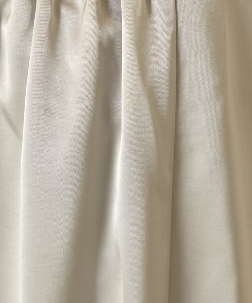 Jena espace merveilleux（ジェナ　エスパスメルヴェイユ）の「ラップ風サテンスカート（スカート・レディース・ブラック/グレー・FREE）」の4枚目の写真