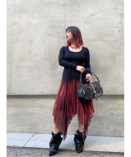 Desigual(デシグアル)の「ロングスリーブドレス(ワンピース・レディース・ブラック・XS/S/M/L/XL)」の4枚目の写真
