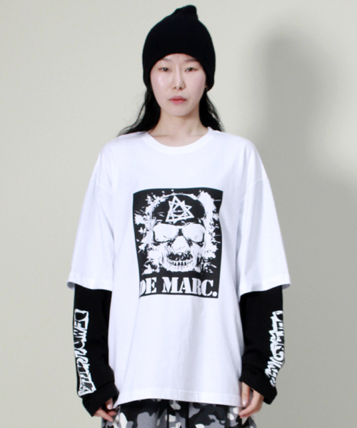 DEMARC（ドゥマーク）の「スカルストリートグラフィックダブルスリーブTシャツホワイト（Tシャツ/カットソー・レディース・その他・MEDIUM/LARGE）」の2枚目の写真