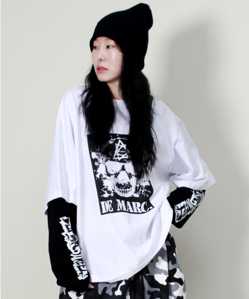 DEMARC（ドゥマーク）の「スカルストリートグラフィックダブルスリーブTシャツホワイト（Tシャツ/カットソー・レディース・その他・MEDIUM/LARGE）」の4枚目の写真