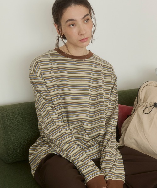 ANGIE(アンジー)の「マルチボーダー オーバーサイズ ロンT(Tシャツ/カットソー・レディース・ブラック系その他/レッド系その他/グリーン系その他・FREE)」の12枚目の写真