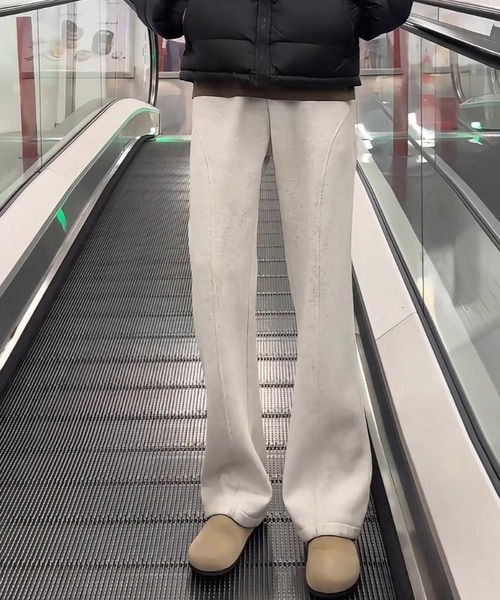 SBG(エスビー)の「SBG セミフレアシルエット スウェットパンツ(スウェットパンツ・メンズ・ライトグレー/ブラック・MEDIUM/LARGE)」の9枚目の写真