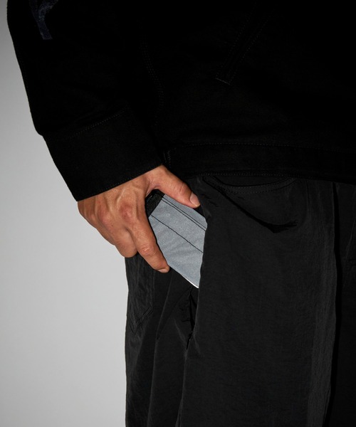 PACKING(パッキング)の「PACKING/パッキングPACKING BLACK REFLECTIVE WALLET パッキングブラックリフレクティブウォレット(財布・メンズ・ブラック・F)」の3枚目の写真