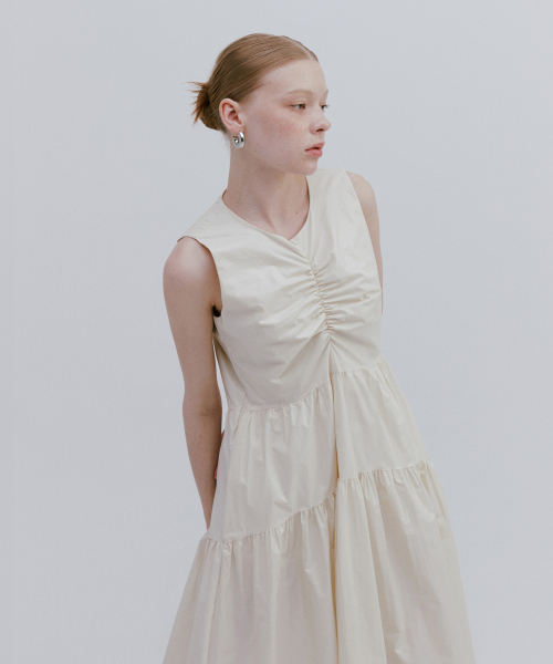 SHINING SLEEVELESS DRESS / IVORY