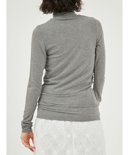 emmi(エミ)の「ハイネックカットソー(Tシャツ/カットソー・レディース・ライム/アイボリー/グレー・F)」の5枚目の写真