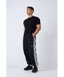 BATIP（バティップ）の「オールウェイズナイロンワイドパンツブラック（スウェットパンツ）」