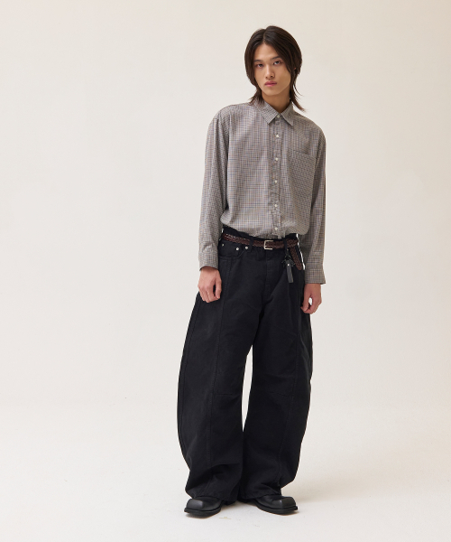 AKECII(アケシ)の「デンゼルサミットカーブドコットンパンツ_ブラック(その他パンツ・メンズ・その他・SMALL/MEDIUM/LARGE)」の5枚目の写真