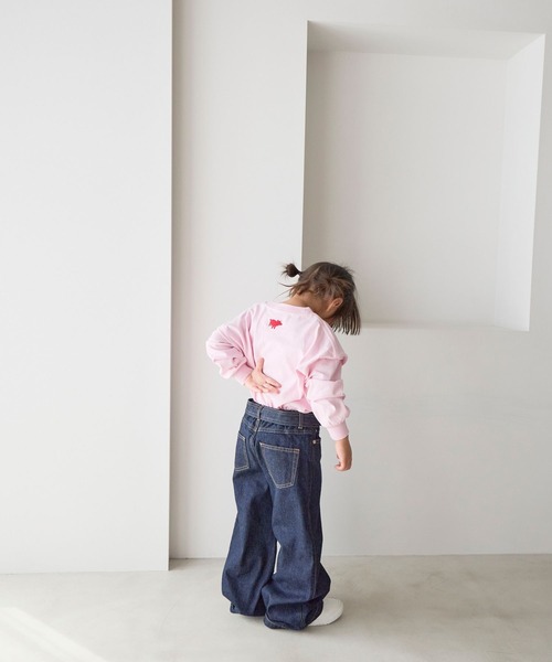 LOWRYS FARM（ローリーズファーム）の「ベルトツキワイドパンツ　607549（デニムパンツ・キッズ・ブルー/ワンウォッシュ/ブラック・140cm/130cm/120cm/110cm/150cm）」の9枚目の写真