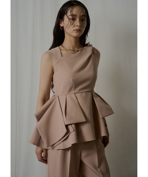 LE'RURE（リルアー）の「Twist neck peplum set up pants（パンツドレス・レディース・グレー/ピンクベージュ/ストライプ・SMALL/MEDIUM/M-Long）」の16枚目の写真