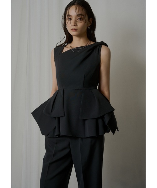 LE'RURE（リルアー）の「Twist neck peplum set up pants（パンツドレス・レディース・グレー/ピンクベージュ/ストライプ・SMALL/MEDIUM/M-Long）」の5枚目の写真