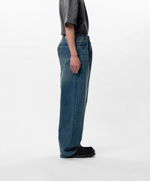 In・stru(men-tal).(インストルメンタル)の「Hard Washed Selvage Denim Baggy Pants(デニムパンツ・メンズ・インディゴブルー/ブラック・44/46/48)」の14枚目の写真