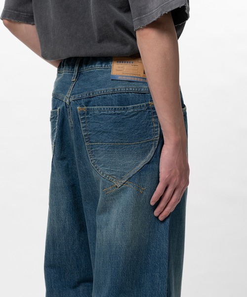 In・stru(men-tal).(インストルメンタル)の「Hard Washed Selvage Denim Baggy Pants(デニムパンツ・メンズ・インディゴブルー/ブラック・44/46/48)」の16枚目の写真