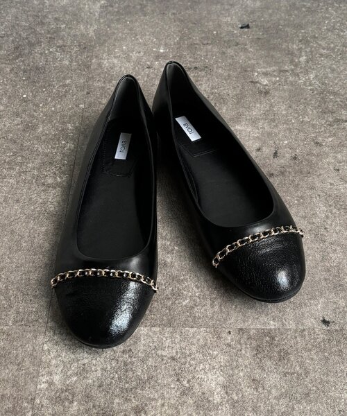 DouDou（ドゥドゥ）の「【WEB限定】チェーンフラットパンプス（その他シューズ・レディース・ブラック/ベージュ・24.5cm/24cm/23.5cm/23cm）」の6枚目の写真