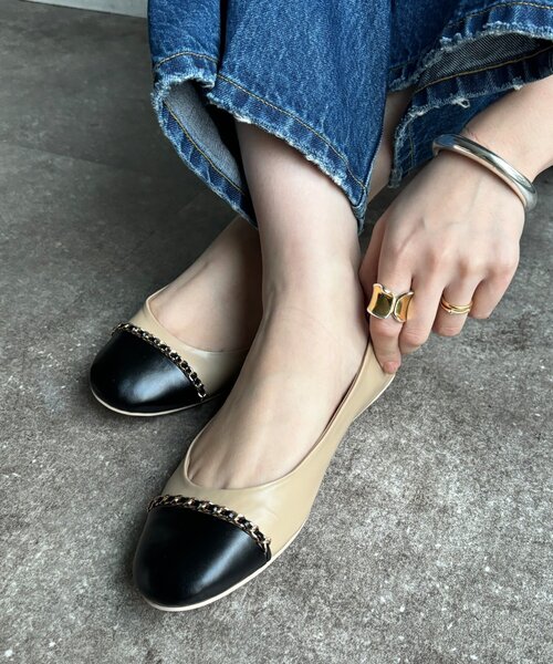 DouDou（ドゥドゥ）の「【WEB限定】チェーンフラットパンプス（その他シューズ・レディース・ブラック/ベージュ・24.5cm/24cm/23.5cm/23cm）」の11枚目の写真