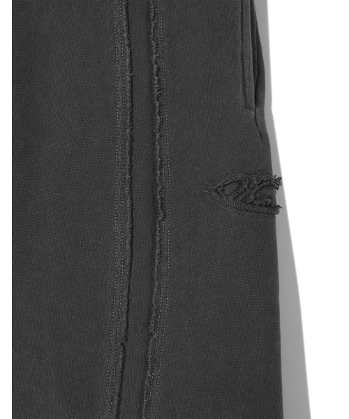 LORES（ロアス）の「Curved Line Dyed Sweatpants - Charcoal（スウェットパンツ・レディース・その他・M/L）」の2枚目の写真