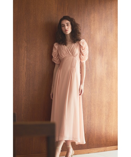 Estella.K(エステラケー)の「Vina Dress ドレープスリーブソフトドレス(ワンピース・レディース・ブラック系その他/レッド/ピンクベージュ・FREE)」の11枚目の写真