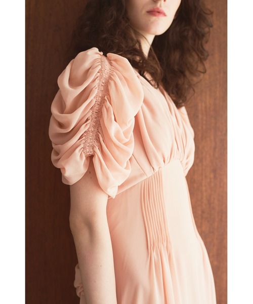 Estella.K(エステラケー)の「Vina Dress ドレープスリーブソフトドレス(ワンピース・レディース・ブラック系その他/レッド/ピンクベージュ・FREE)」の22枚目の写真