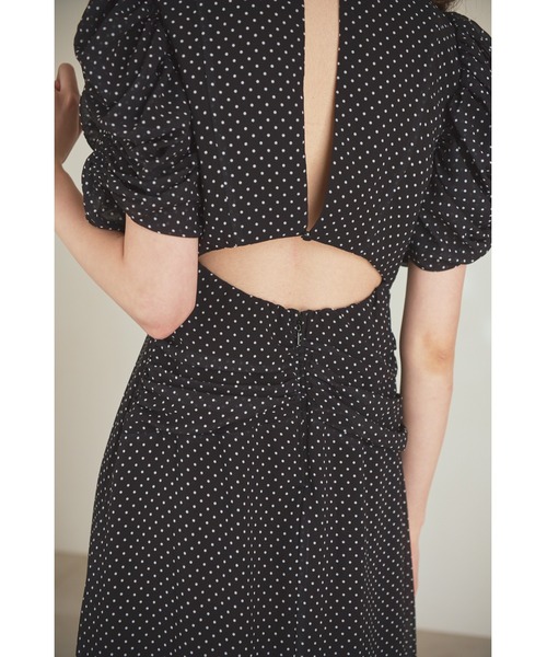 Estella.K(エステラケー)の「Vina Dress ドレープスリーブソフトドレス(ワンピース・レディース・ブラック系その他/レッド/ピンクベージュ・FREE)」の6枚目の写真