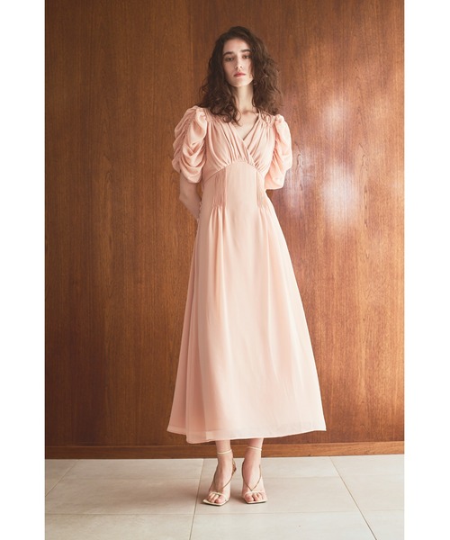 Estella.K(エステラケー)の「Vina Dress ドレープスリーブソフトドレス(ワンピース・レディース・ブラック系その他/レッド/ピンクベージュ・FREE)」の17枚目の写真