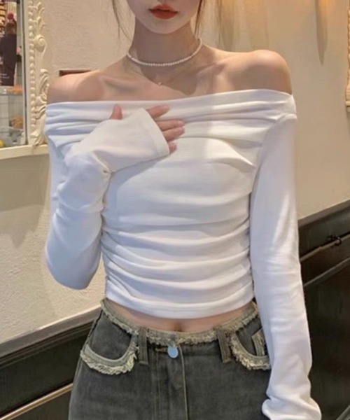 NANEA(ナネア)の「フィンガーホール ウエストギャザーオフショルダートップス(Tシャツ/カットソー・レディース・グレー/ブラック/ホワイト・SMALL/MEDIUM/LARGE)」の1枚目の写真