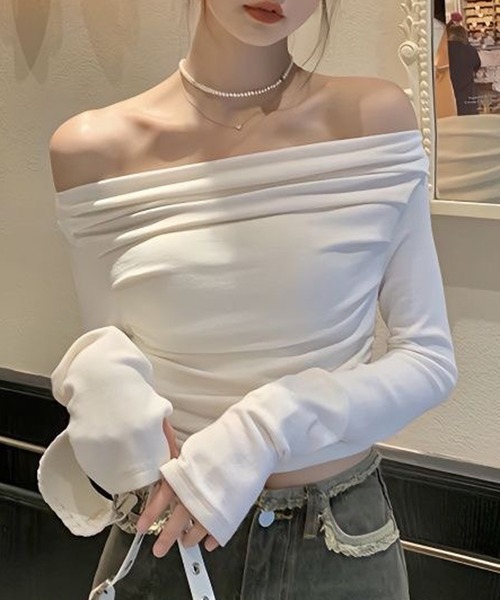 NANEA(ナネア)の「フィンガーホール ウエストギャザーオフショルダートップス(Tシャツ/カットソー・レディース・グレー/ブラック/ホワイト・SMALL/MEDIUM/LARGE)」の8枚目の写真