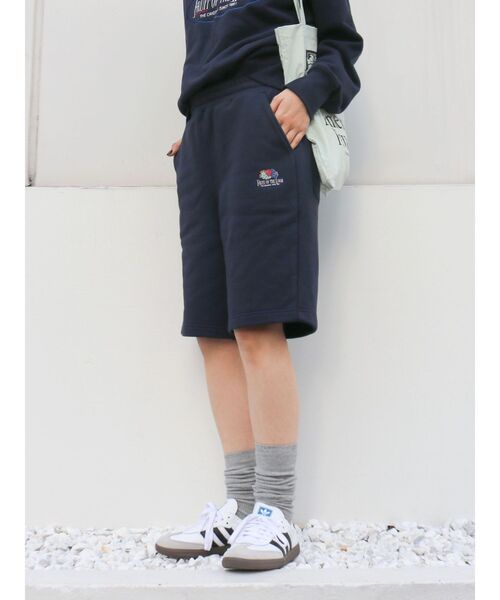 FRUIT OF THE LOOM(フルーツオブザルーム)の「FRUIT OF THE LOOM別注 ロゴスウェットハーフパンツ(スウェットパンツ・レディース・アイボリー/ネイビー・FREE)」の2枚目の写真