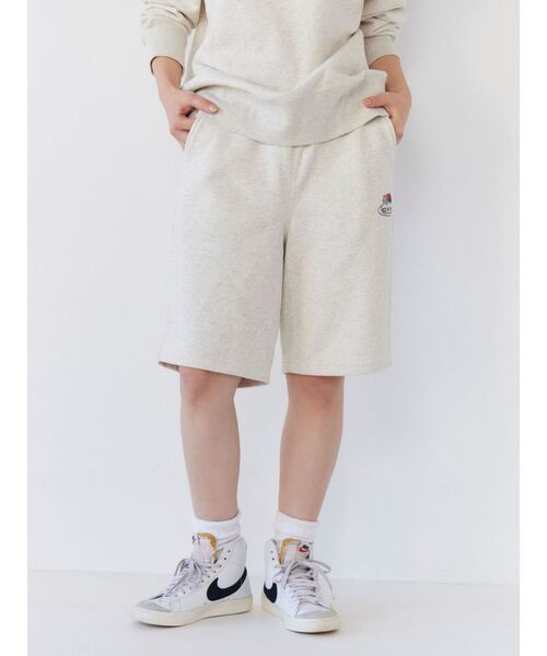 FRUIT OF THE LOOM(フルーツオブザルーム)の「FRUIT OF THE LOOM別注 ロゴスウェットハーフパンツ(スウェットパンツ・レディース・アイボリー/ネイビー・FREE)」の1枚目の写真