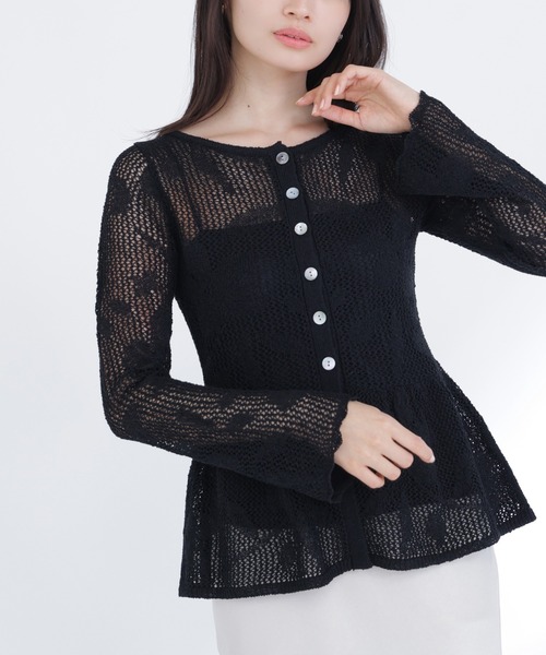 NATURAL BEAUTY BASIC（ナチュラルビューティーベーシック）の「◇フラワーレースペプラムニット（カーディガン/ボレロ・レディース・イエロー/ブラック/オフホワイト・FREE）」の2枚目の写真